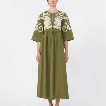 ABITO VERDE RICAMI