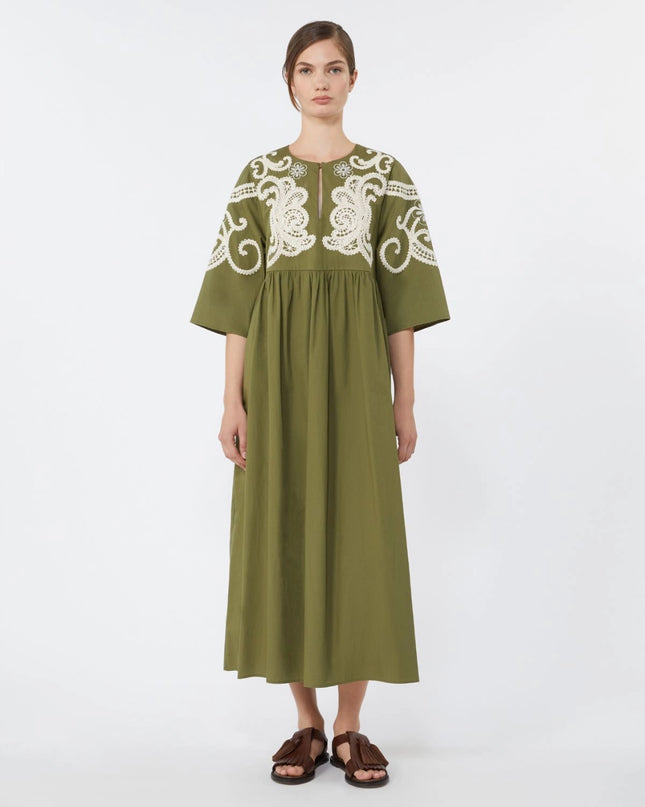ABITO VERDE RICAMI